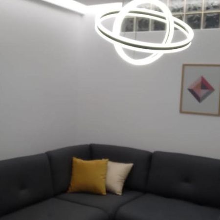 2A Near Blloku Area Apartment Тирана Экстерьер фото