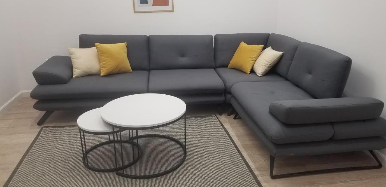 2A Near Blloku Area Apartment Тирана Экстерьер фото