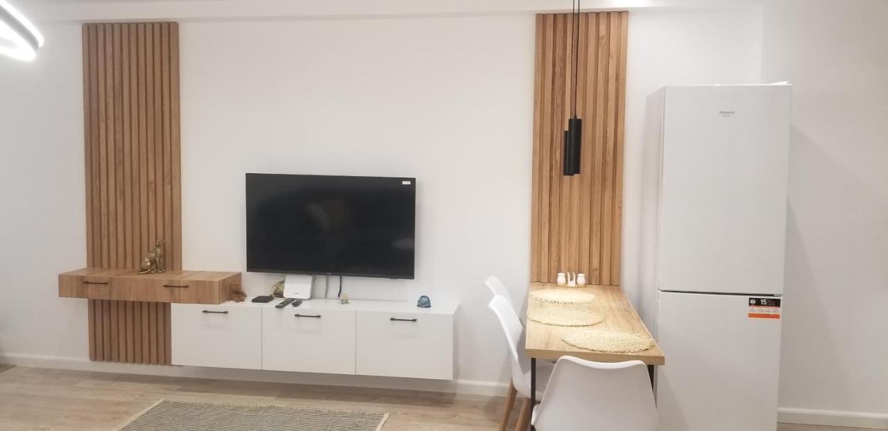 2A Near Blloku Area Apartment Тирана Экстерьер фото